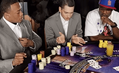 The picture shows 50 Cent at a casino