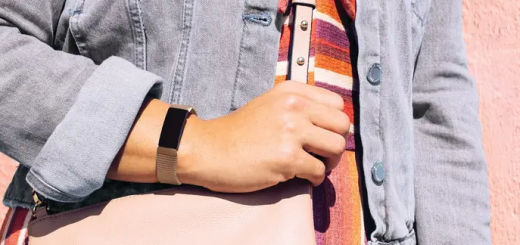 The Trendiest Tech Items for New Moms